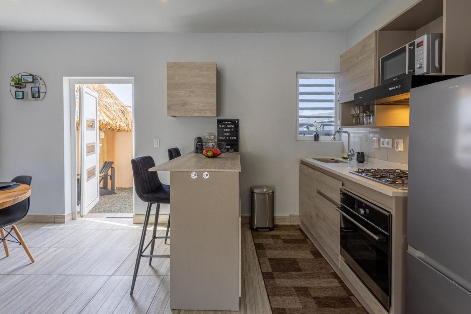 Av Curacao - Centrally Located Spacious Apartment Willemstad Luaran gambar