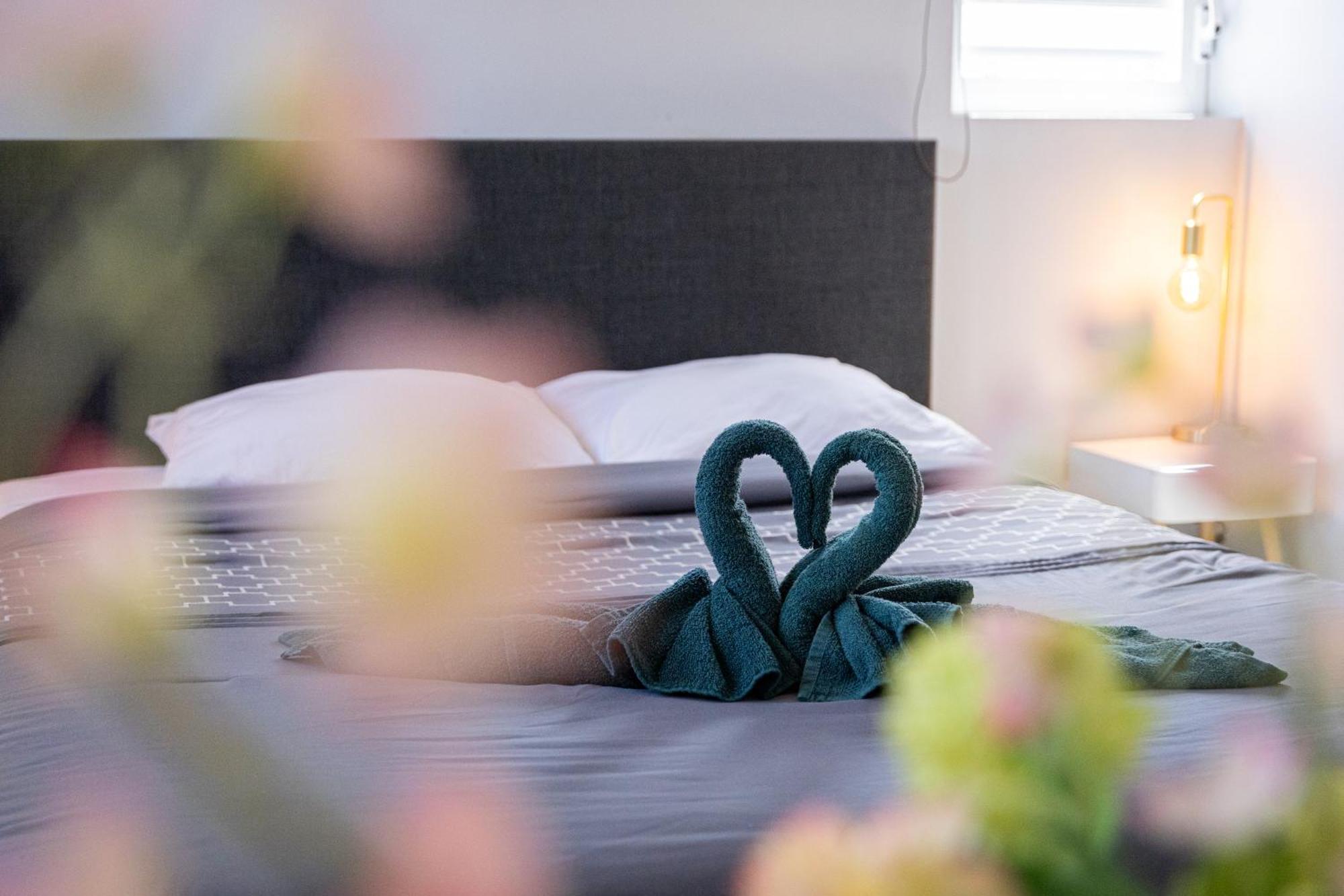 Av Curacao - Centrally Located Spacious Apartment Willemstad Luaran gambar