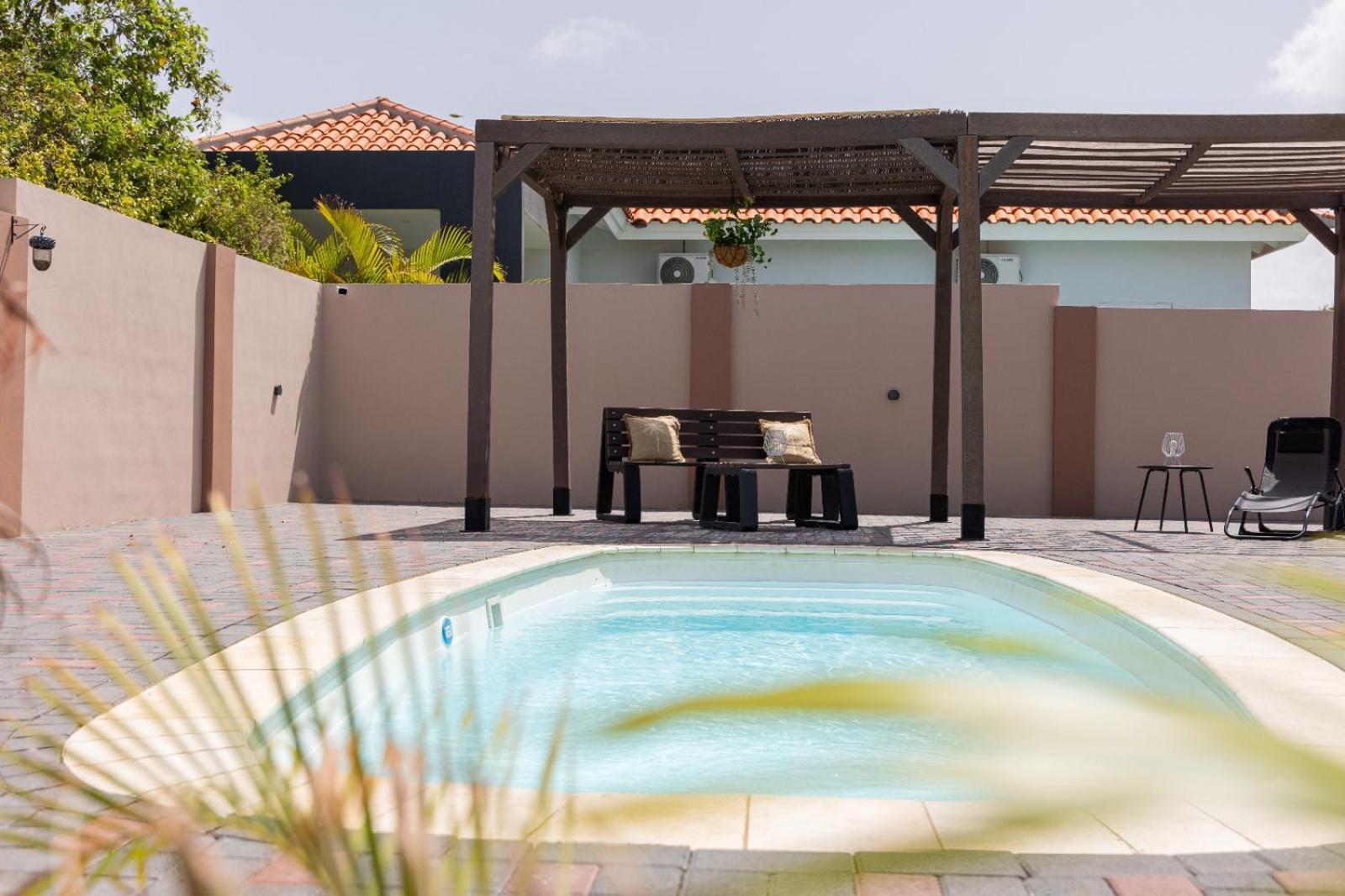 Av Curacao - Centrally Located Spacious Apartment Willemstad Luaran gambar