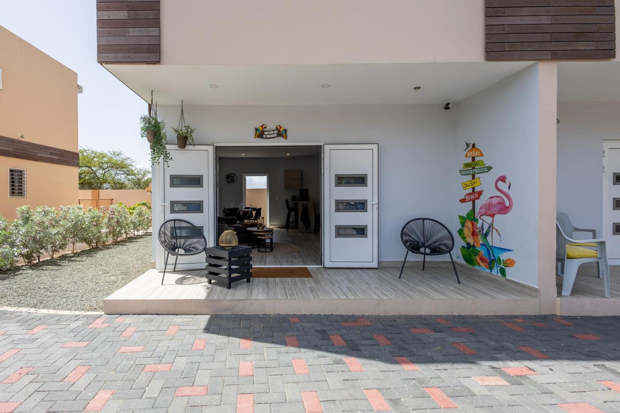 Av Curacao - Centrally Located Spacious Apartment Willemstad Luaran gambar